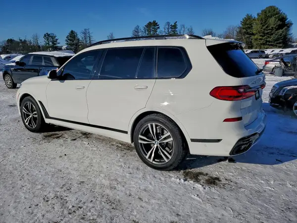 5UXCW2C0XN9L11018 2022 BMW X7 - Image 2