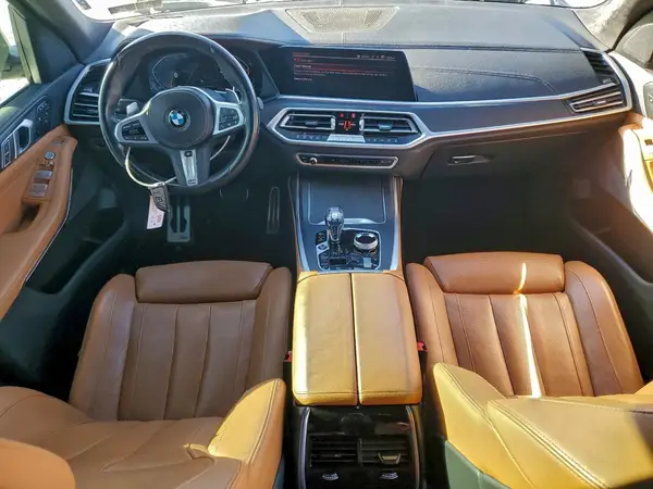 5UXCW2C0XN9L11018 2022 BMW X7 - Image 8