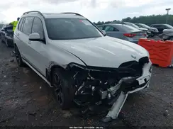 5UXCW2C0XN9N04317 2022 BMW X7