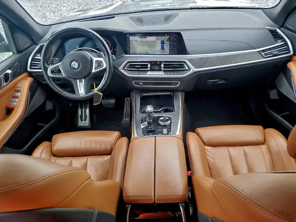 5UXCW2C0XN9N07511 2022 BMW X7 - Image 8