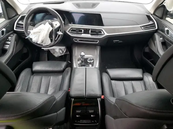 5UXCW2C50KL083024 2019 BMW X7 - Image 8
