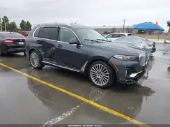 5UXCW2C50KL083976 2019 BMW X7