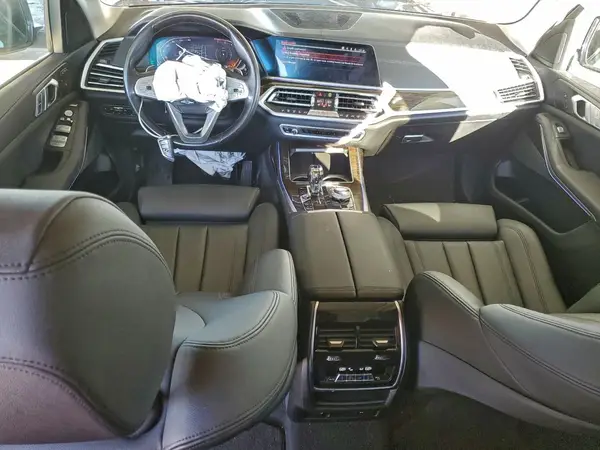 5UXCW2C50KL084013 2019 BMW X7 - Image 8