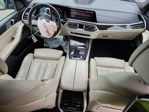 5UXCW2C50KL085128 2019 BMW X7 - Image 8