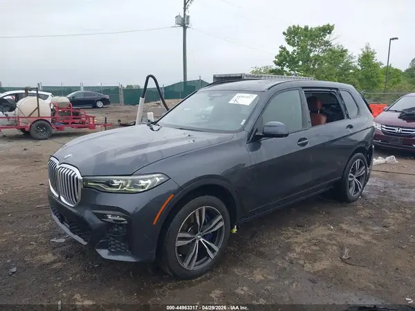 5UXCW2C50KL087896 2019 BMW X7 - Image 2