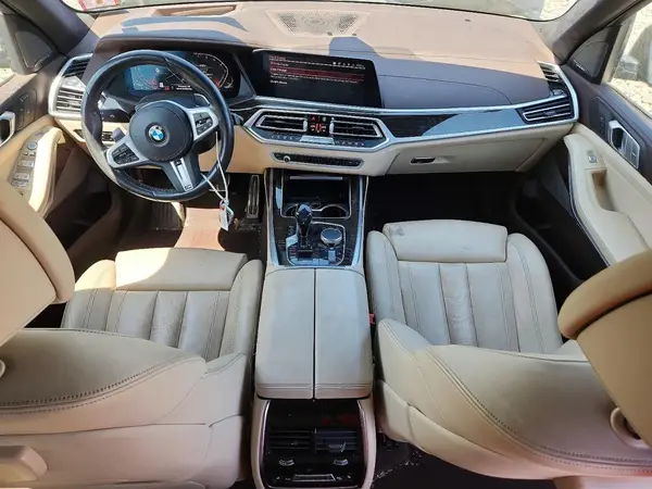 5UXCW2C50KL088224 2019 BMW X7 - Image 8