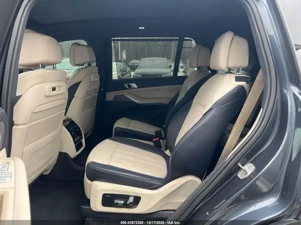 5UXCW2C51KL081198 2019 BMW X7 - Image 8