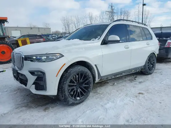 5UXCW2C51KL084067 2019 BMW X7 - Image 2
