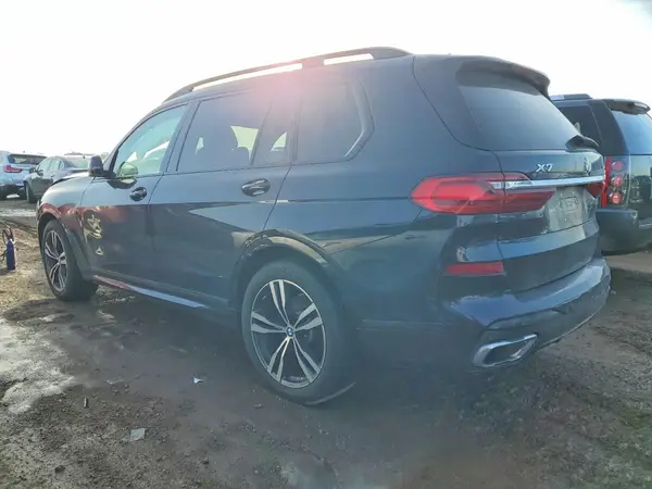 5UXCW2C51KL086949 2019 BMW X7 - Image 2