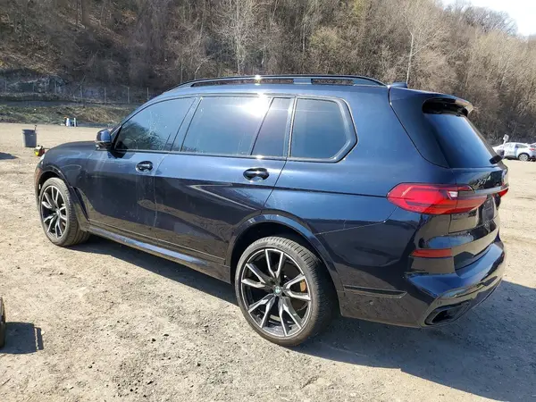 5UXCW2C51KLB43654 2019 BMW X7 - Image 2