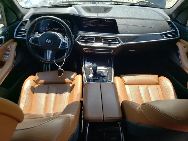 5UXCW2C51KLB44092 2019 BMW X7 - Image 8