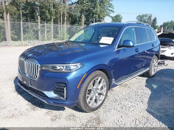 5UXCW2C52KL083641 2019 BMW X7 - Image 2