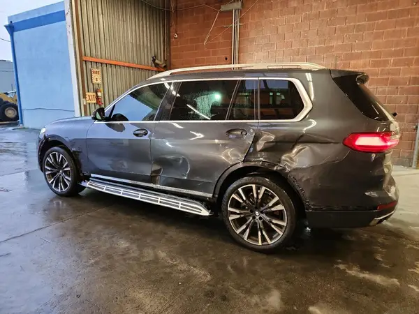 5UXCW2C52KL088502 2019 BMW X7 - Image 2