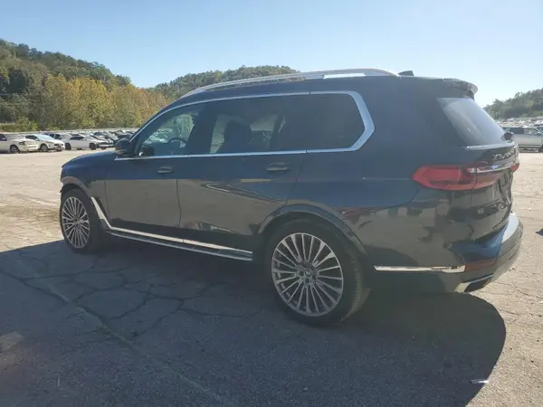 5UXCW2C53KL081445 2019 BMW X7 - Image 2