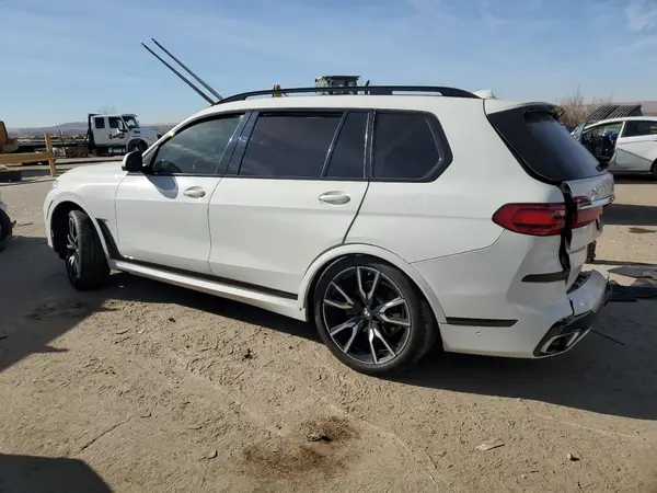 5UXCW2C53KL083406 2019 BMW X7 - Image 2