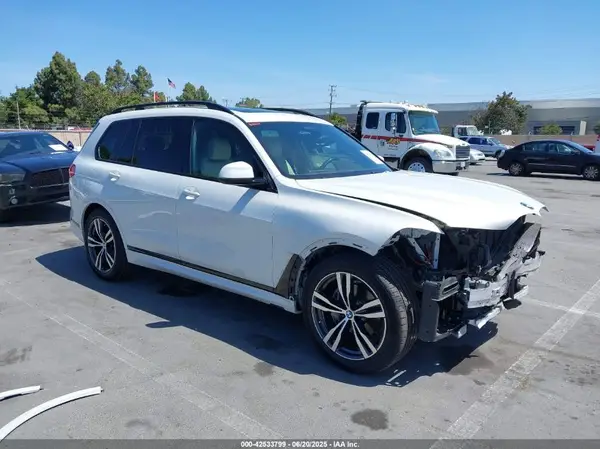 5UXCW2C53KL084457 2019 BMW X7 - Image 1