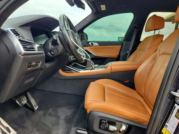 5UXCW2C53KL084670 2019 BMW X7 - Image 7