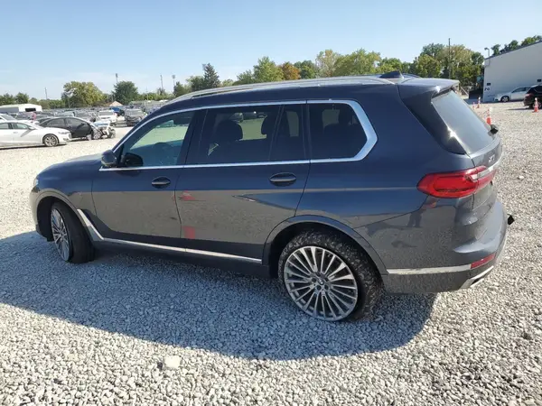 5UXCW2C53KLB43705 2019 BMW X7 - Image 2