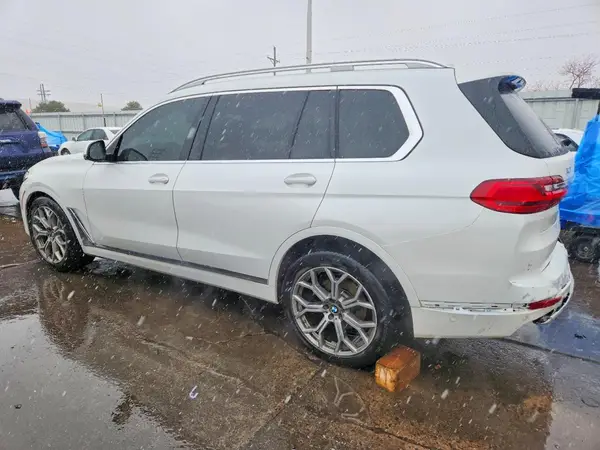 5UXCW2C53KLB44238 2019 BMW X7 - Image 2
