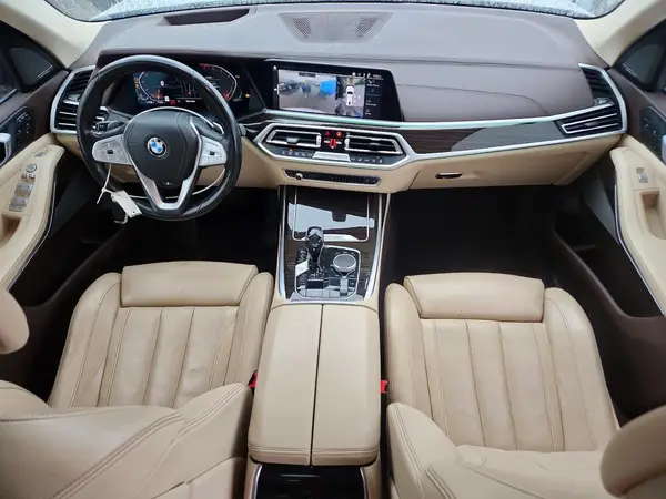 5UXCW2C53KLB44238 2019 BMW X7 - Image 8