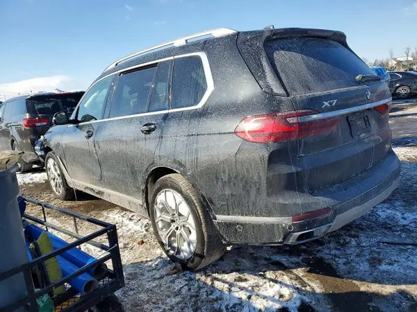 5UXCW2C54KL082829 2019 BMW X7 - Image 2