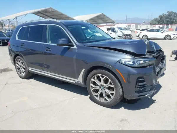 5UXCW2C54KL084127 2019 BMW X7 - Image 1
