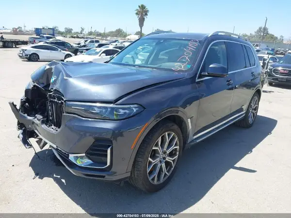 5UXCW2C54KL084127 2019 BMW X7 - Image 2