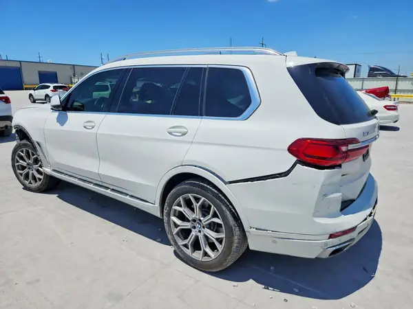 5UXCW2C54KL086993 2019 BMW X7 - Image 2