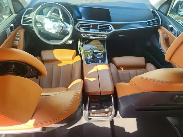 5UXCW2C54KL086993 2019 BMW X7 - Image 8