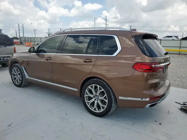 5UXCW2C54KLB44331 2019 BMW X7 - Image 2