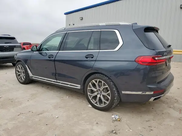 5UXCW2C55KL082483 2019 BMW X7 - Image 2