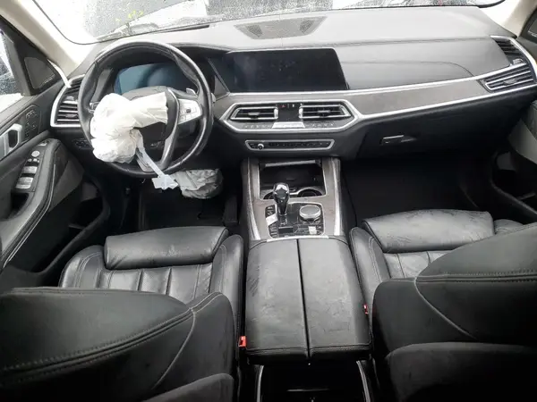 5UXCW2C55KL082595 2019 BMW X7 - Image 8