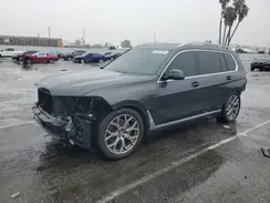 5UXCW2C55KL083648 2019 BMW X7