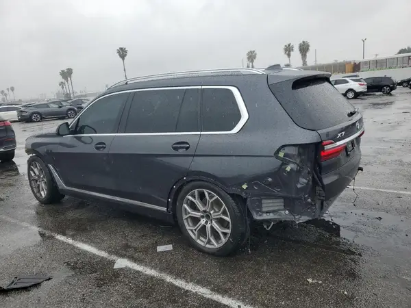 5UXCW2C55KL083648 2019 BMW X7 - Image 2
