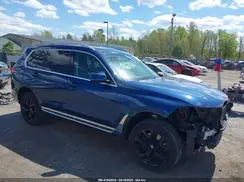 5UXCW2C56KL083870 2019 BMW X7