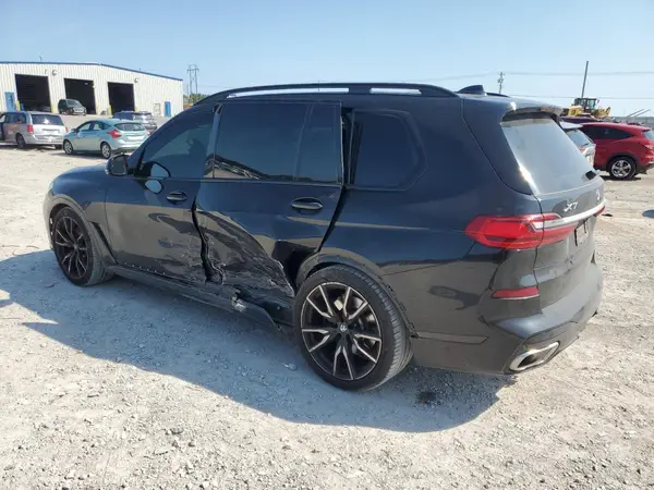 5UXCW2C56KL085022 2019 BMW X7 - Image 2