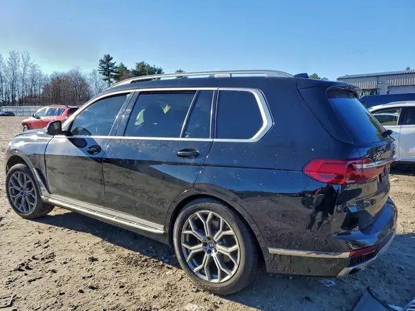 5UXCW2C56KL086560 2019 BMW X7 - Image 2