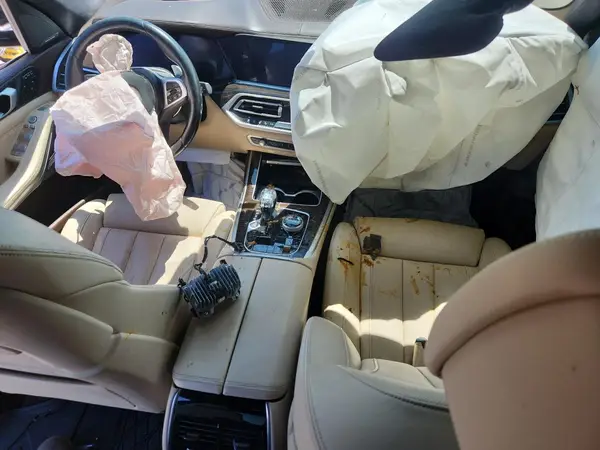 5UXCW2C57KL083294 2019 BMW X7 - Image 8