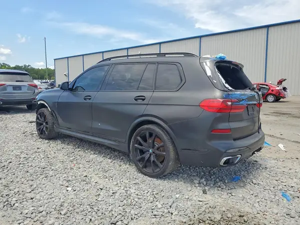 5UXCW2C57KL084722 2019 BMW X7 - Image 2