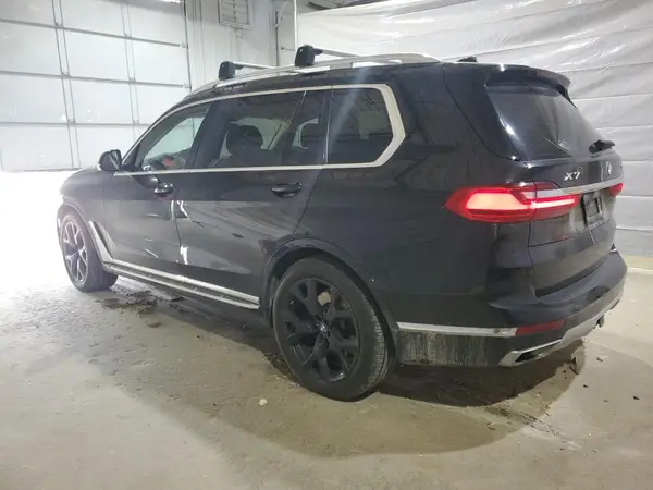 5UXCW2C57KL087880 2019 BMW X7 - Image 2