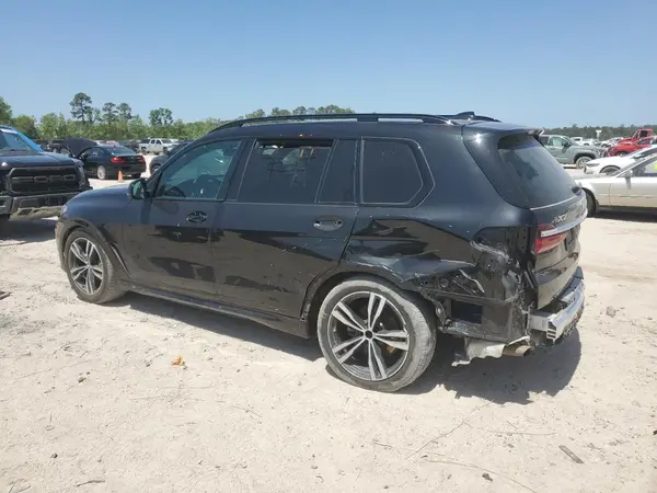 5UXCW2C57KLB44100 2019 BMW X7 - Image 2