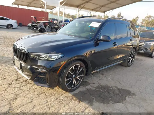5UXCW2C58KL082932 2019 BMW X7 - Image 2