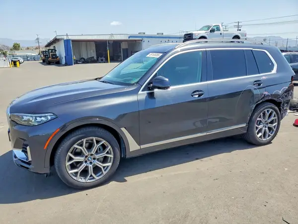 5UXCW2C58KL083840 2019 BMW X7 - Image 1
