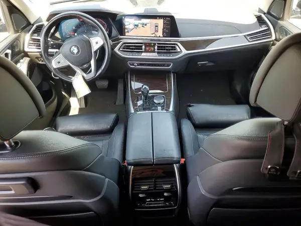 5UXCW2C58KL083840 2019 BMW X7 - Image 8