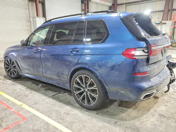 5UXCW2C58KL083949 2019 BMW X7 - Image 2