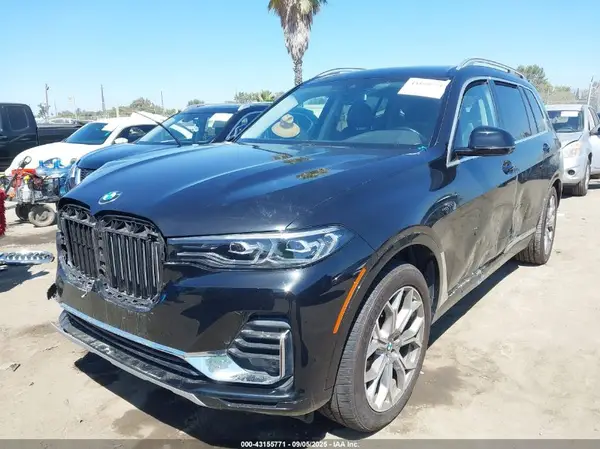 5UXCW2C58KL088942 2019 BMW X7 - Image 2