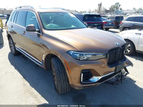 5UXCW2C58KLB43456 2019 BMW X7 - Image 1