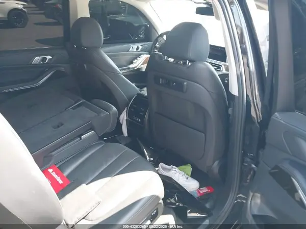 5UXCW2C59KL080865 2019 BMW X7 - Image 8