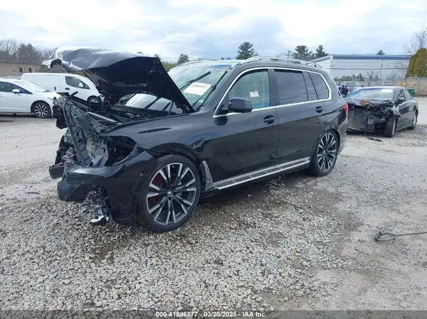 5UXCW2C59KL082759 2019 BMW X7 - Image 2