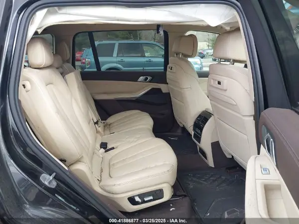 5UXCW2C59KL082759 2019 BMW X7 - Image 8